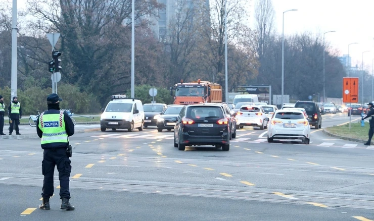 Križanje kod Vjesnika: Zabrana skretanja u lijevo stvara najveće probleme