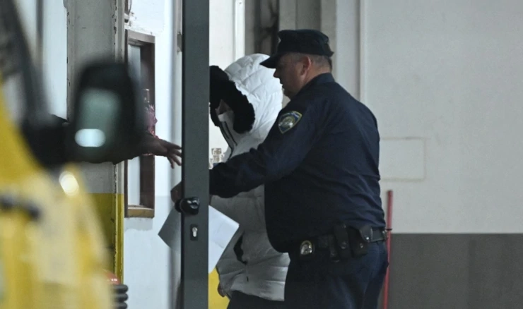 Privođenje uhićenih povezanih sa slučajem bolnice u Jankomiru