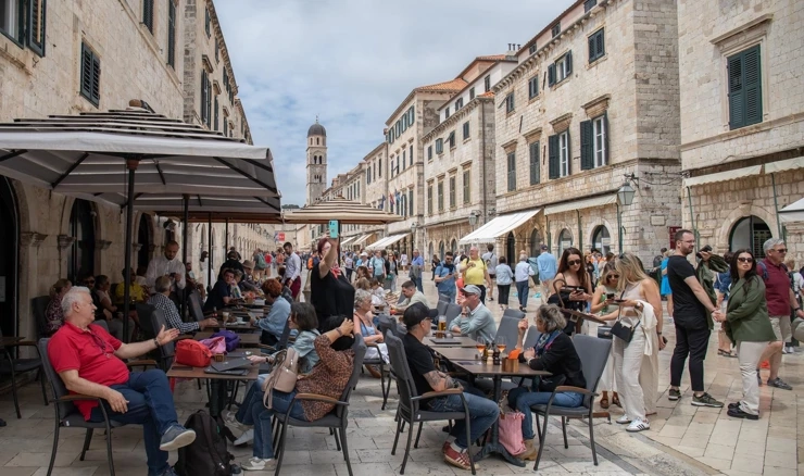 Raste inters turista za Hrvatskom
