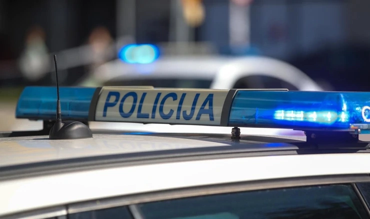 Policija
