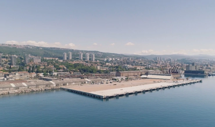 Kontejnerski terminal Zagrebačka obala u riječkoj luci