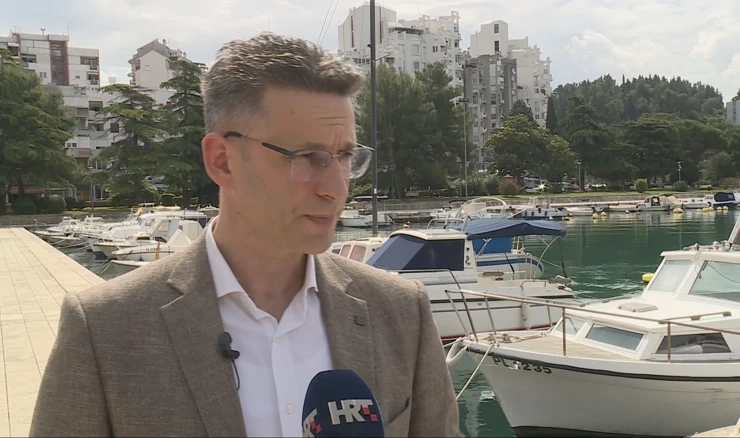 Božo Petrov