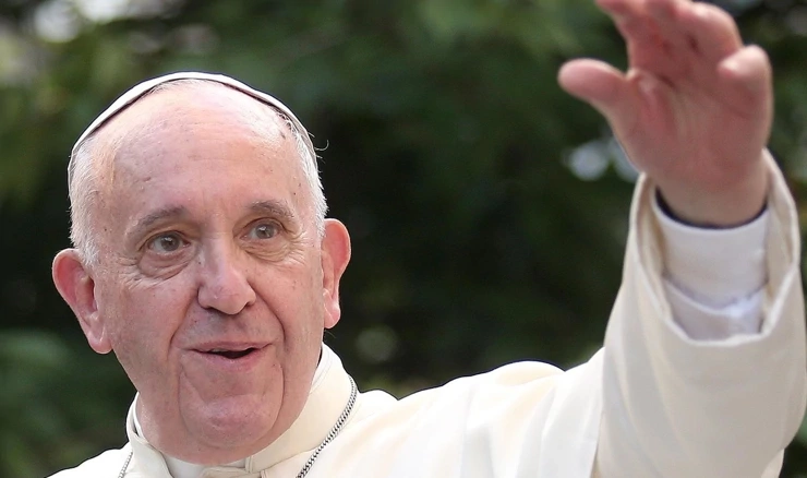 Papa poručio svećenicima da drže kraće propovijedi ili će ljudi zadrijemati