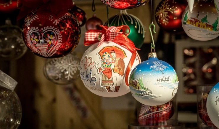 Blagdanske čestitke