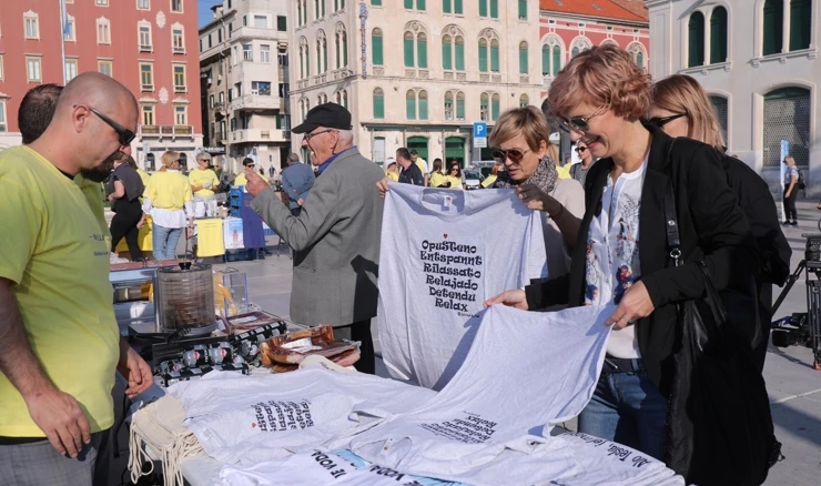 Akcija je organizirana na Rivi