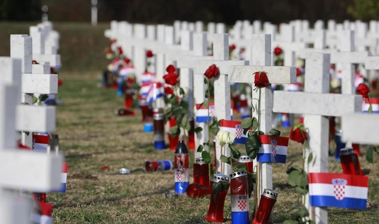 Memorijalno groblje u Vukovaru