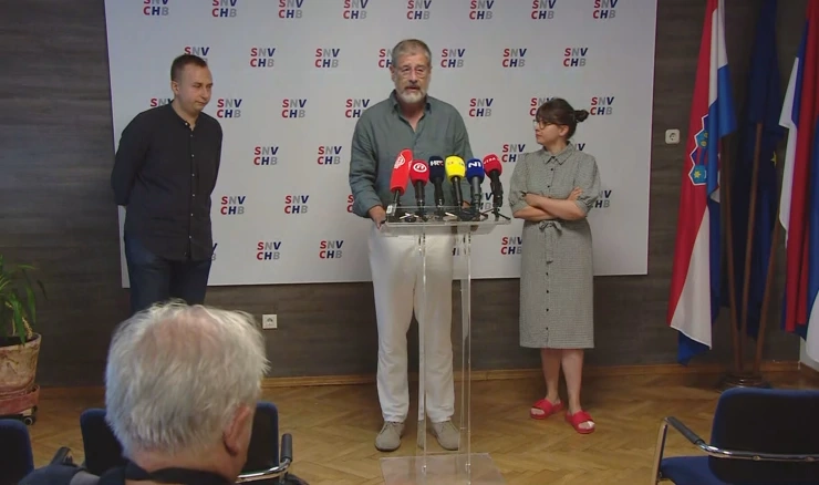 Srpsko narodno vijeće o izložbi "Susret na tromeđi" 