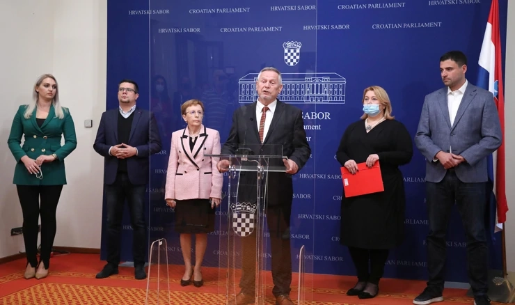 Isključeni zastupnici SDP-a osnovali su novi Klub zastupnika 