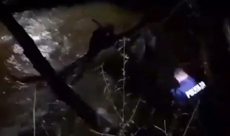 Policija spasila ženu iz rijeke, u tijeku potraga za djetetom