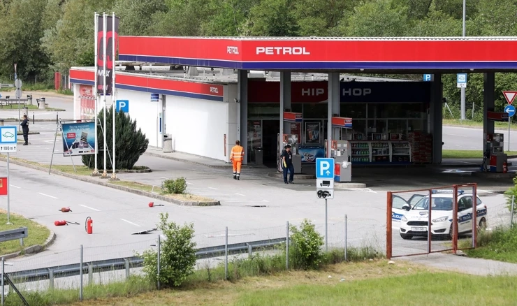 Sukob navijača i policije
