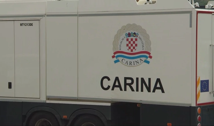 35 godina hrvatske carinske službe