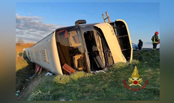 Autobus u kojem je bilo oko 50 Ukrajinaca sletio je s ceste u Italiji