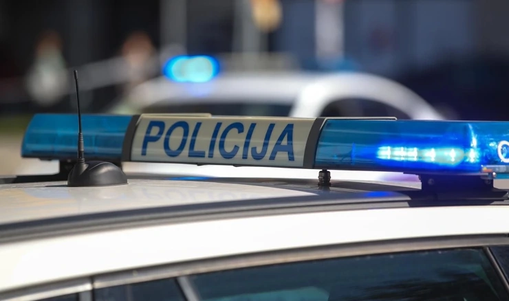 Policija