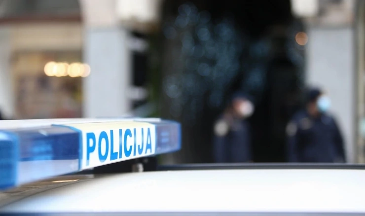Policija