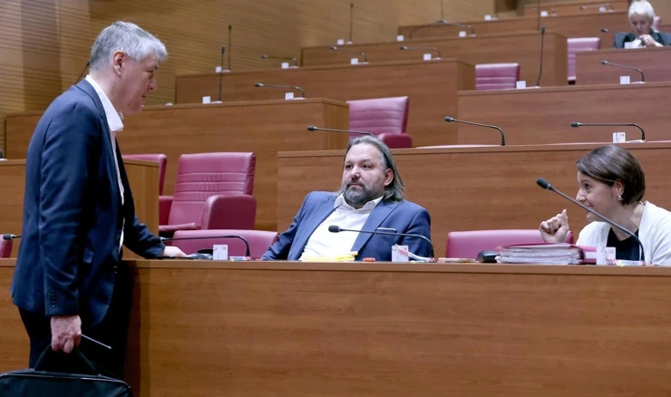 Oporba pozdravlja strože kazne, no kritizira Vladu zbog zakašnjelih reakcija