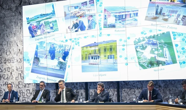  Zagreb: Premijer Plenković sudjelovao na dodjeli ugovora za opremanje i rekonstrukciju škola  