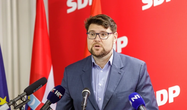 Peđa Grbin