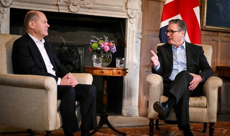 Olaf Scholz i Keir Starmer