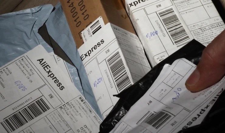 EK kaznio AliExpress 