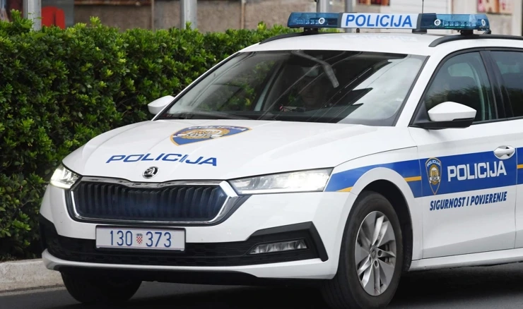 Policija