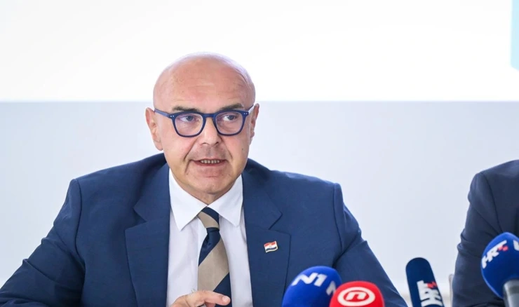 Ružić je pozvao Ličane i Gospićane da vjeruju u sustav