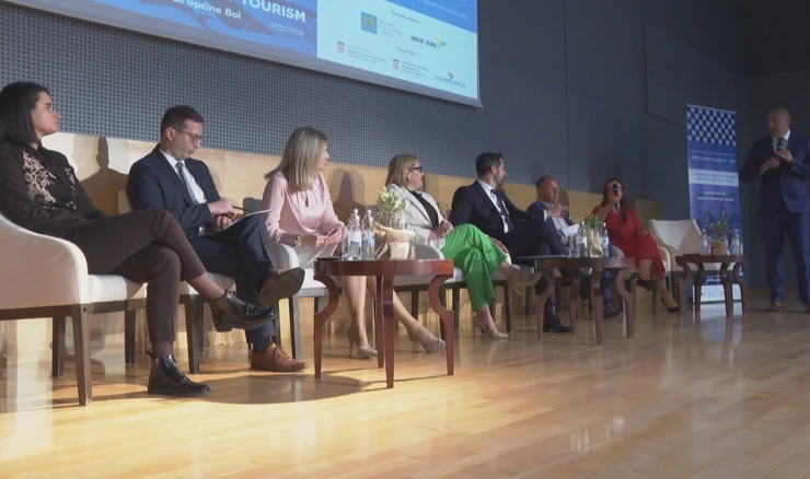 Održana konferencija o održivom razvoju otoka i digitalnoj transformaciji u turizmu 