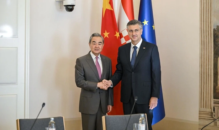 Andrej Plenković primio Wanga Yija