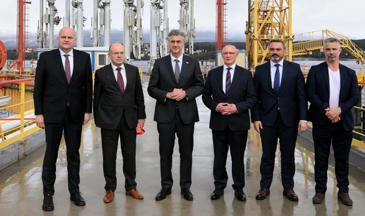 Premijer Plenković posjetio JANAF-ov i LNG terminal