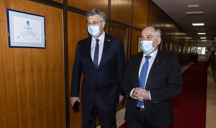 Premijer Andrej Plenković sastao se sa splitsko-dalmatinskim županom Blaženkom Bobanom