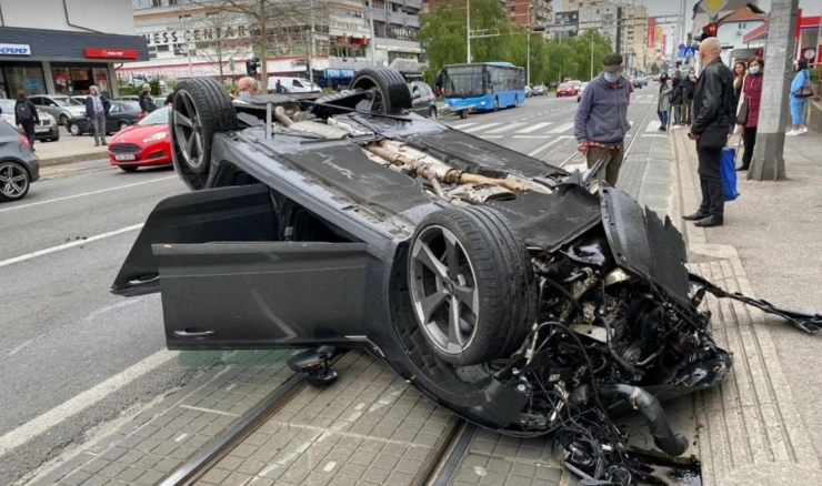 Nesreća na Aveniji Dubrava