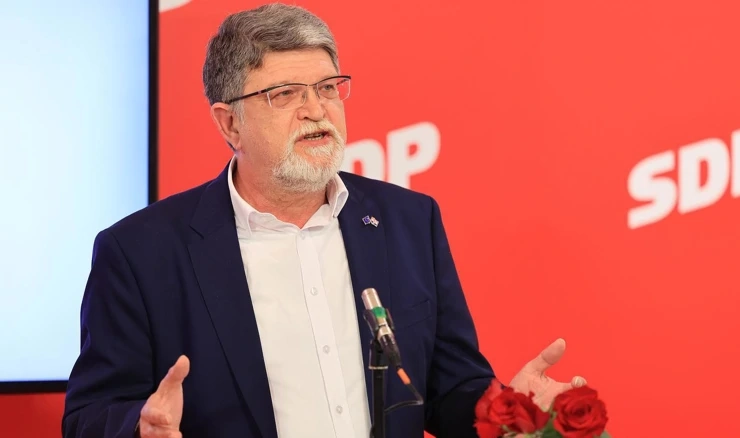 Tonino Picula
