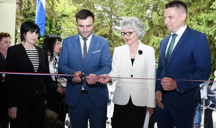 Sisak: U Capragu otvorena obnovljena zgrada Doma zdravlja