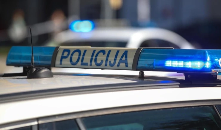 Policija