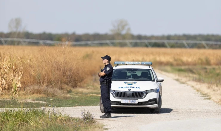 Srušio se mali avion kod Vinkovaca