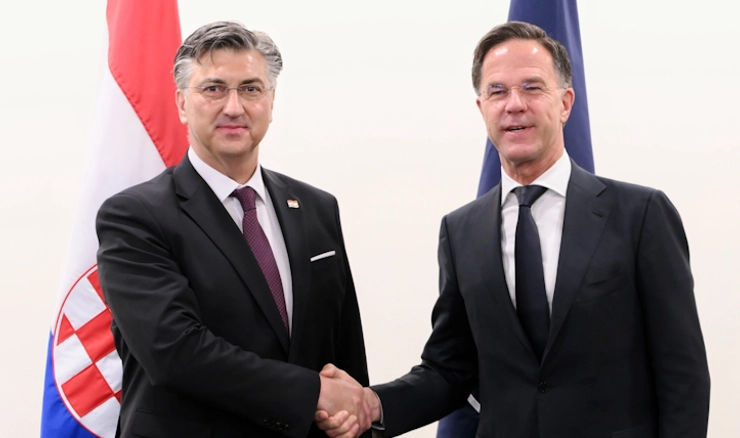 Andrej Plenković s glavnim tajnikom NATO-a Markom Rutteom 