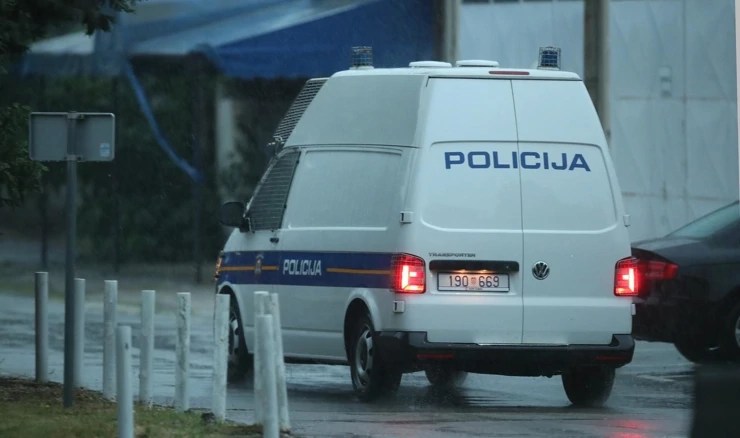 Istražni zatvor za osmoricu