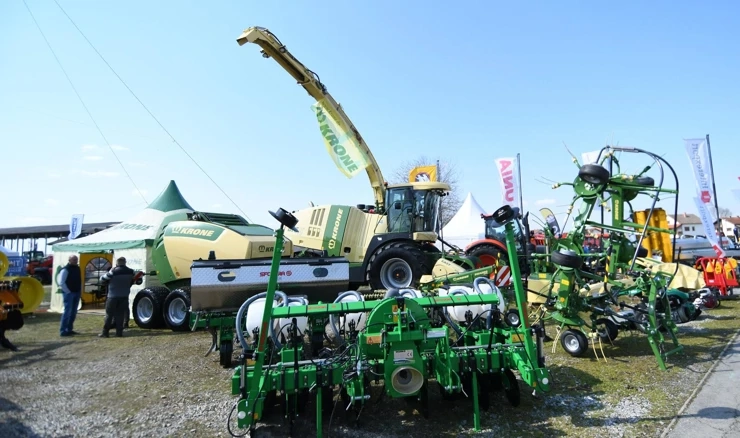 Poljoprivredni strojevi