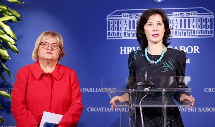 Anka Mrak Taritaš i Dalija Orešković