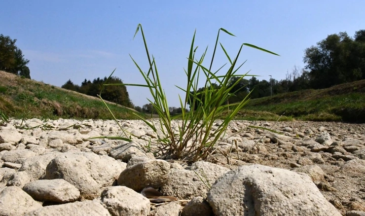Dugotrajna suša sve više ugrožava i izvore pitke vode