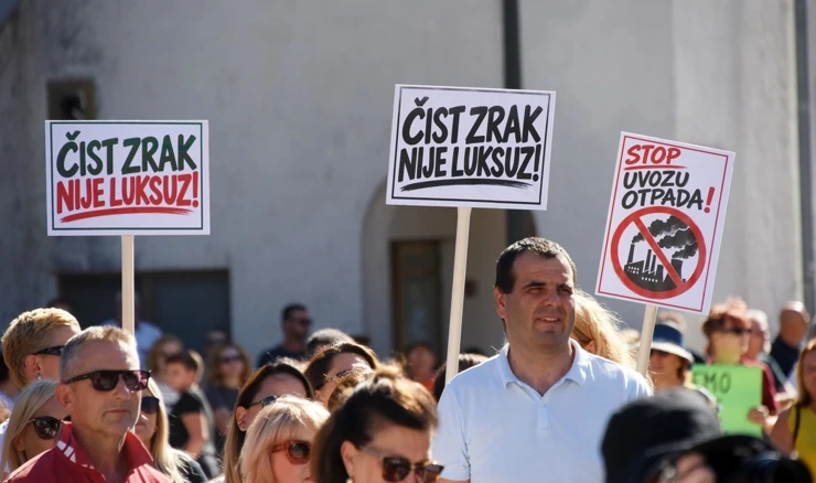 Prosvjed protiv otpada iz Like/Arhiva