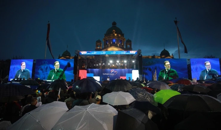 Skup "Srbija nade" održan ispred Doma Narodne skupštine u Beogradu