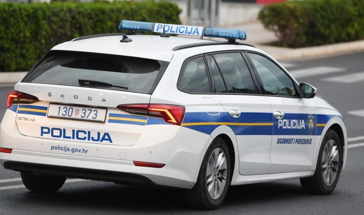 Policija