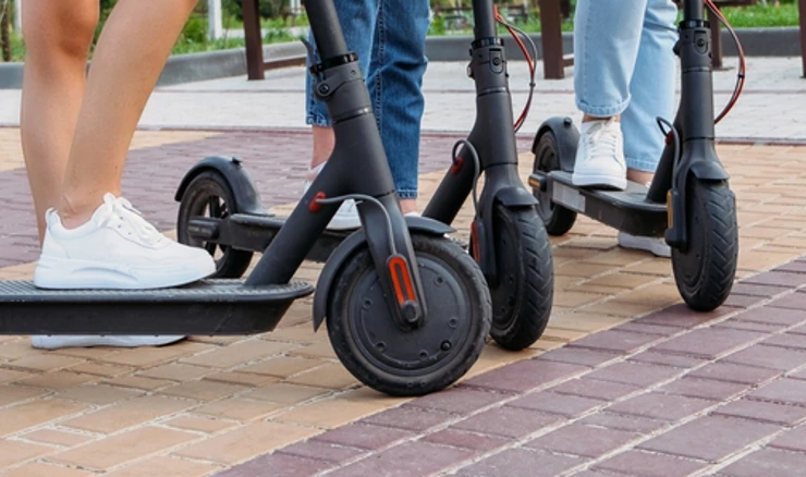 Električni romobili sve veći problem