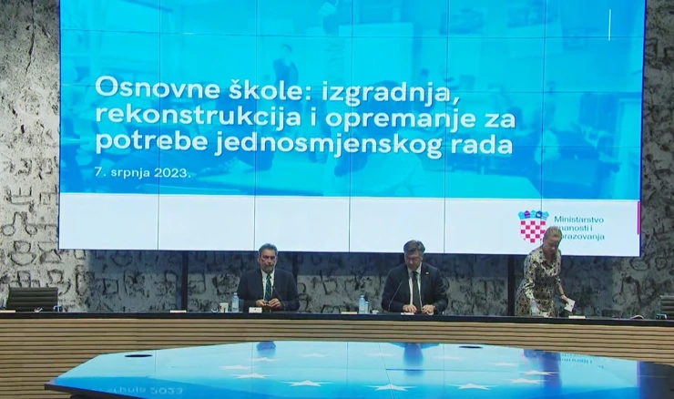 Prezentacija javnog poziva za izgradnju, rekonstrukciju i opremanje osnovnih škola