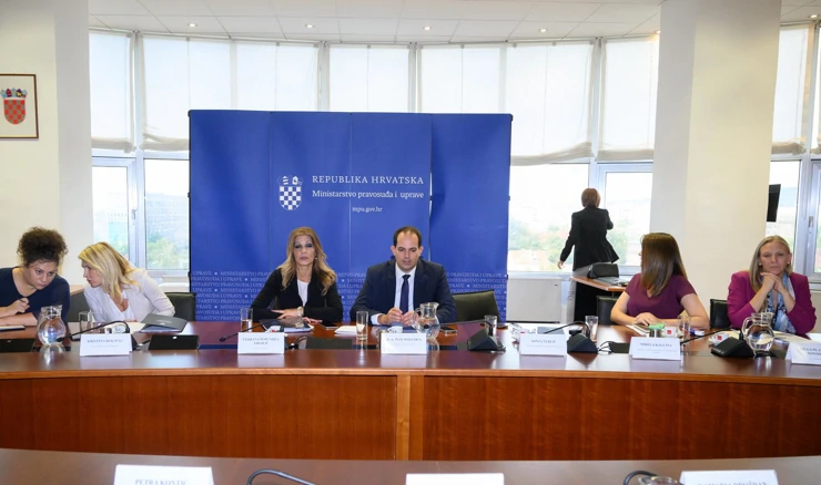 Ministar Malenica sastao se s udrugama civilnoga društva koje se bave podrškom žrtvama nasilja 