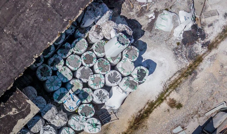 Fotografije iz zraka ilegalnog odlagališta otpada u Gospiću