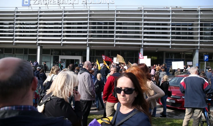 Prosvjed zbog otkaza u Zagrebačkom holdingu 