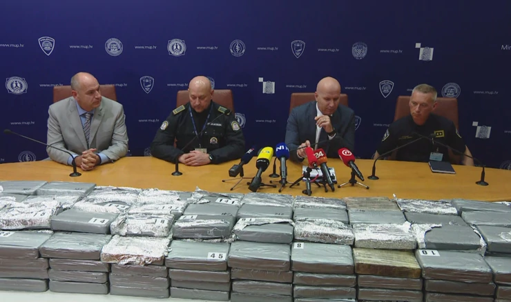 Tiskovna konferencija