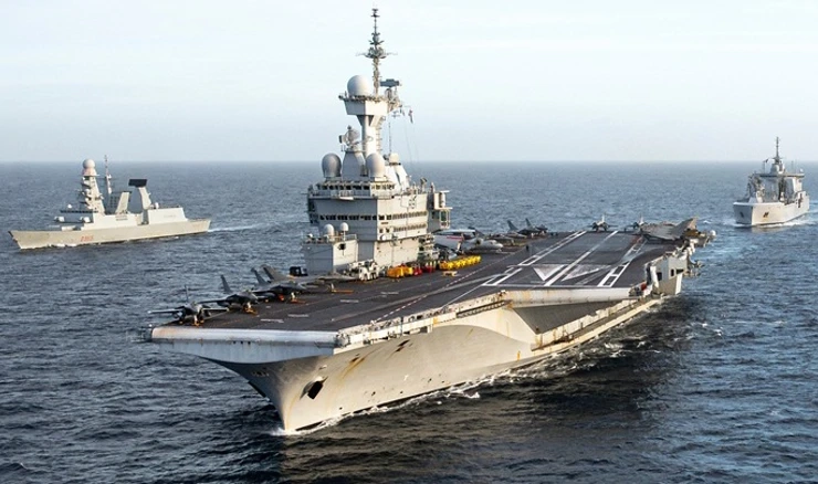 Francuski nosač zrakoplova Charles de Gaulle