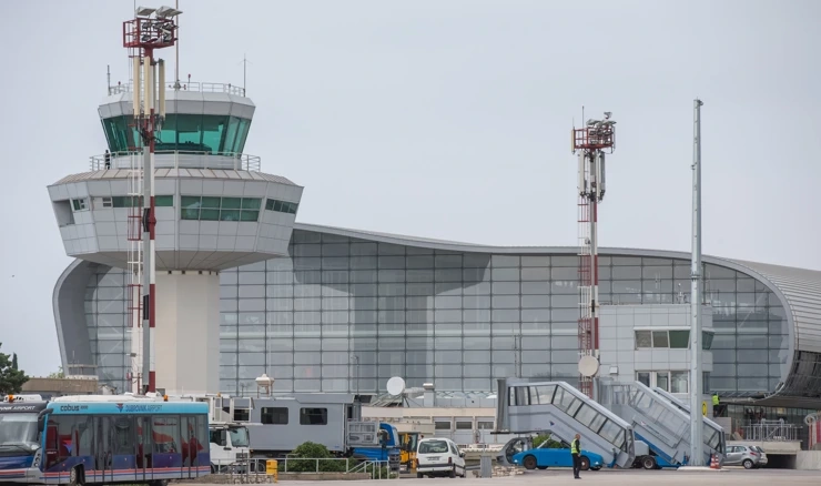 U crnogorskim zračnim lukama pronađena oprema ukradena s Ćilipa 1991.